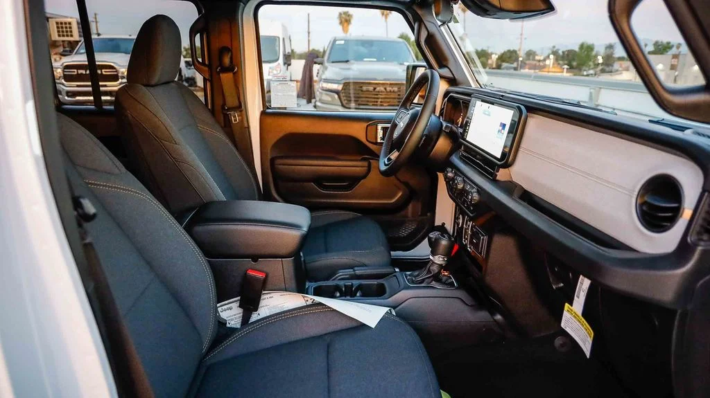 New 2026 White Jeep Sport S image 21