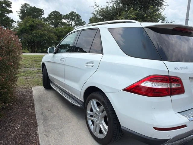 Used 2015 White Mercedes-Benz ML 350 image 3