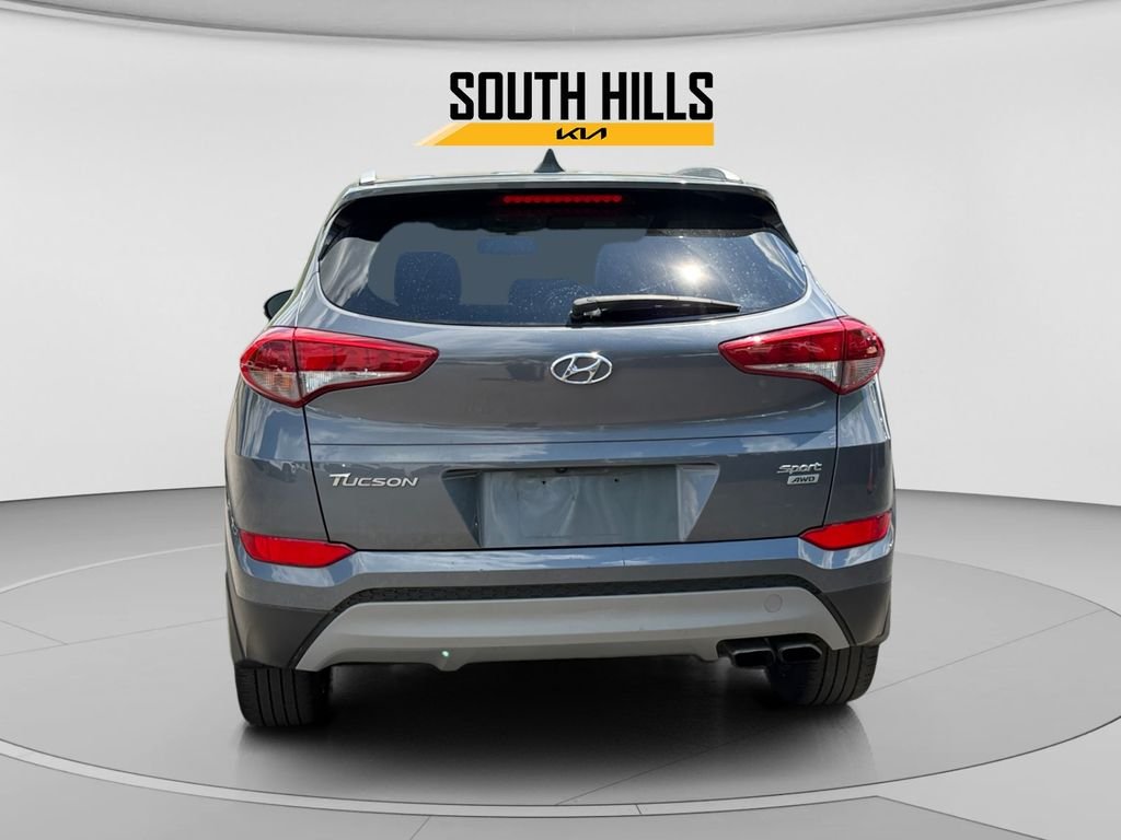 Used 2018 Gray Hyundai Sport image 4