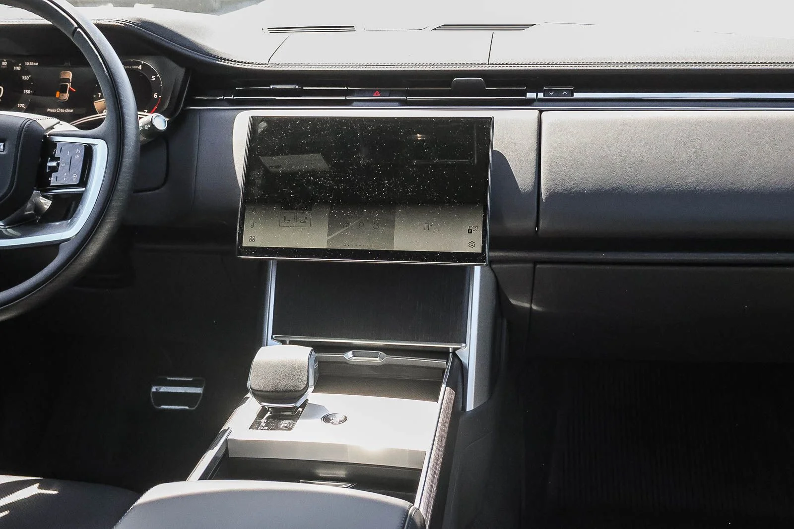 2026 Land Rover Range Rover SE - Photo 23