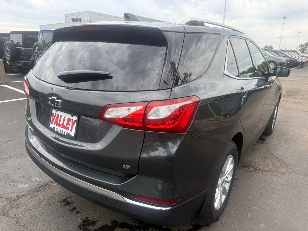 Used 2018 Gray Chevrolet LT image 6