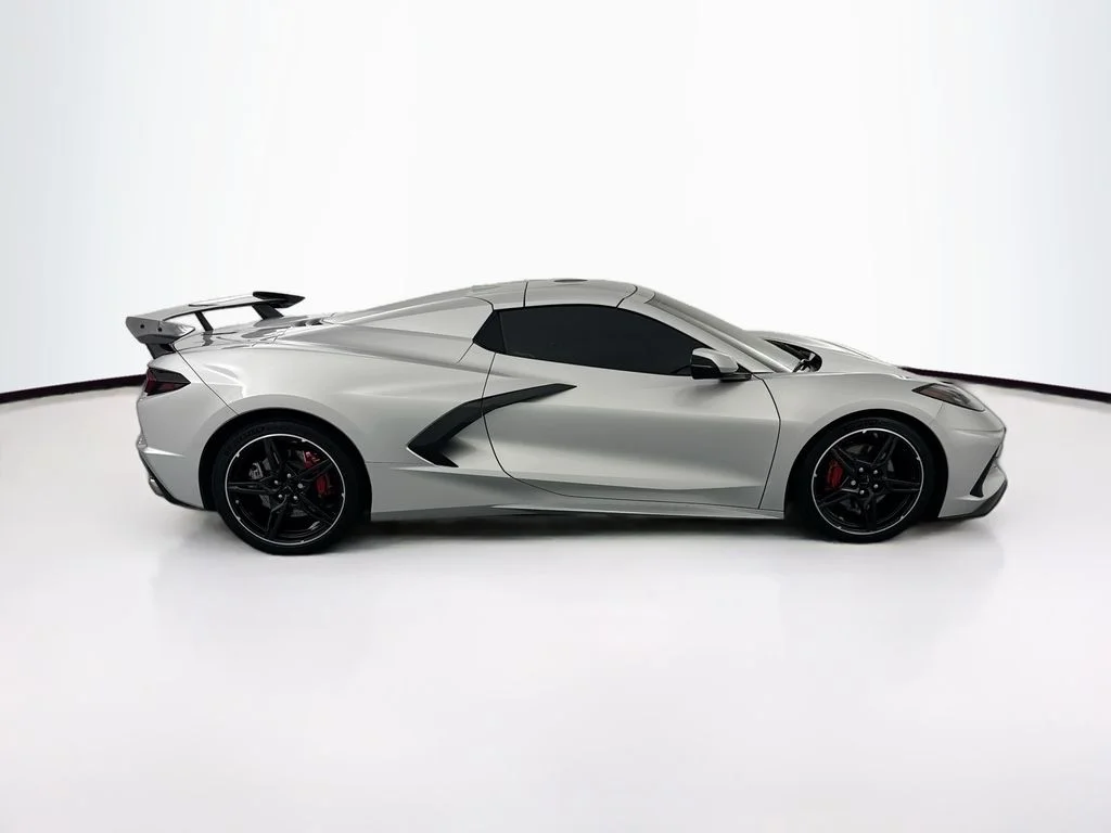 Used 2020 Silver Chevrolet Stingray image 34