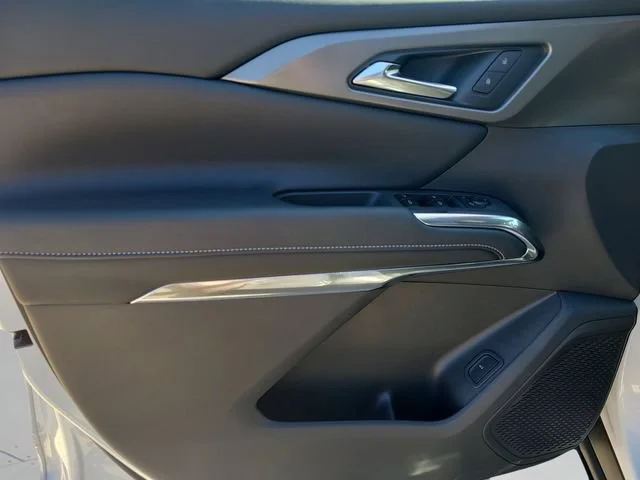 New 2026 Summit White Chevrolet LT image 20