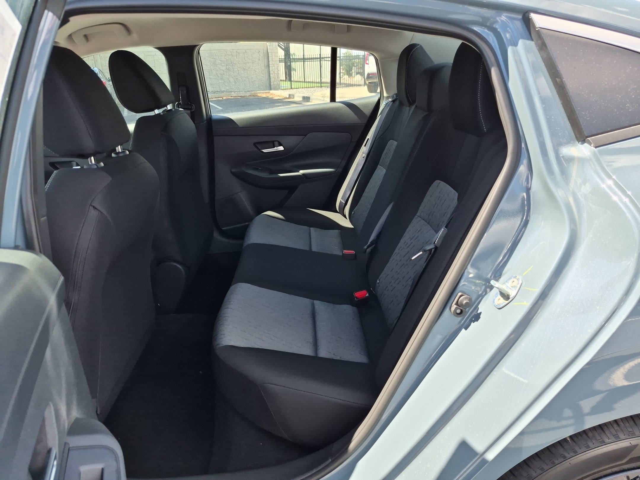 New 2027 Atlantic Gray Metallic Nissan SV image 13