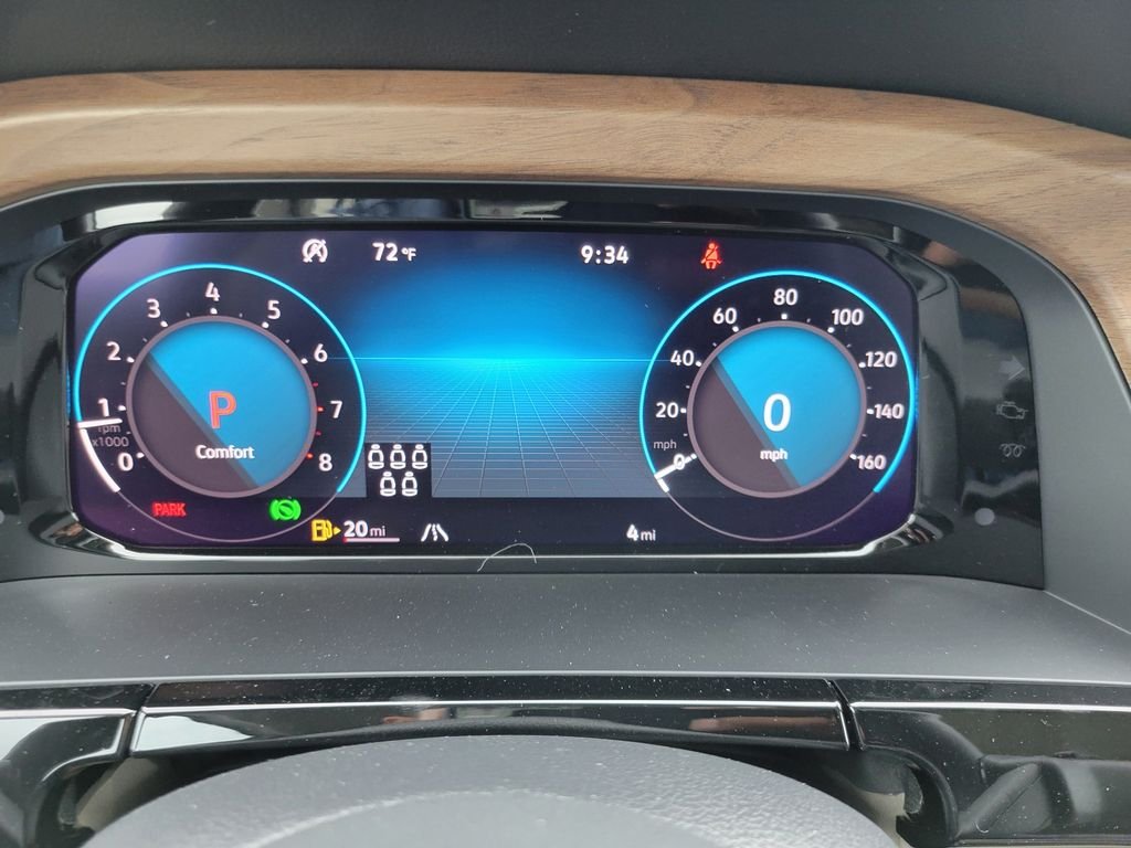 New 2026 White/off-white Volkswagen SE w/Technology image 14