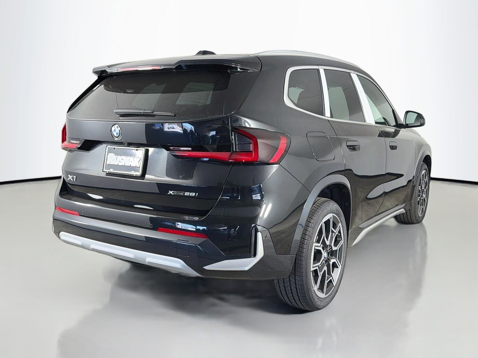 New 2026 Black Sapphire Metallic BMW xDrive28i image 7