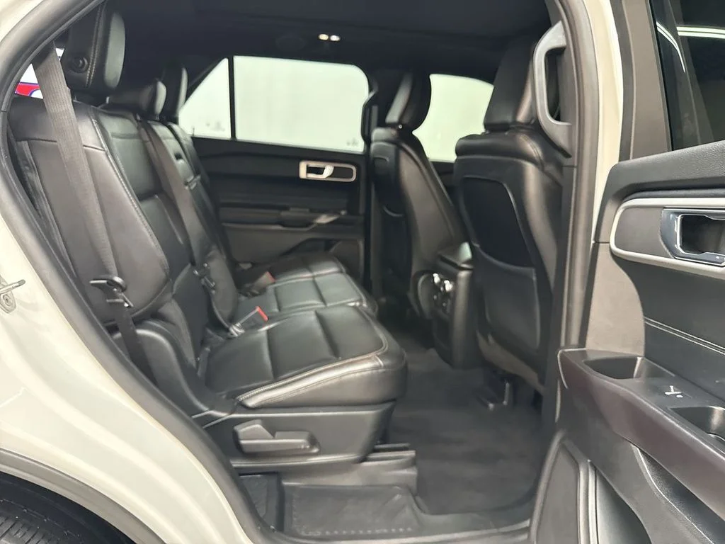 Used 2020 White Metallic Ford XLT image 17