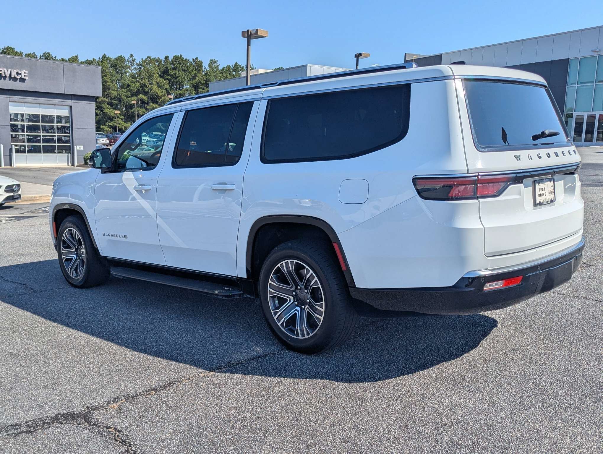 Used 2024 White Jeep Series II image 5