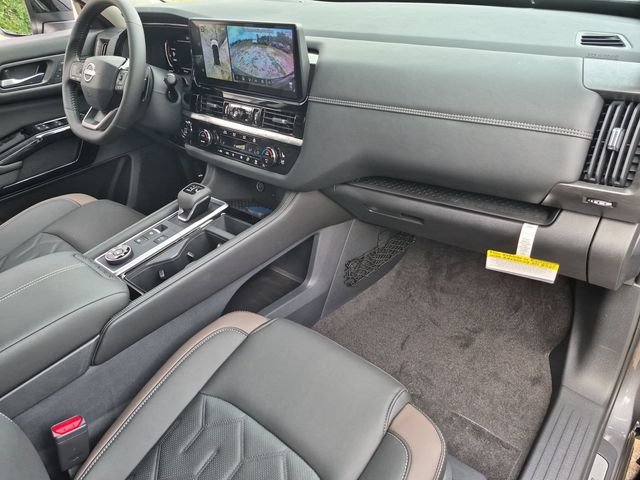 New 2026 Gun Metallic Nissan Platinum image 28