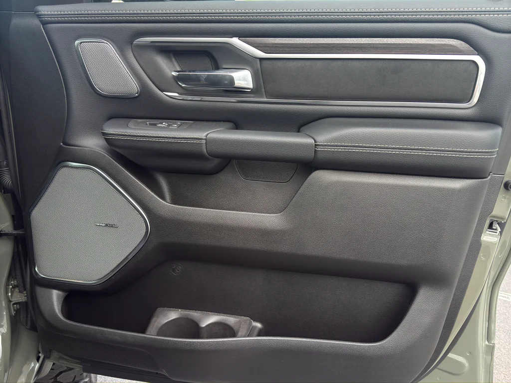New 2026 Canyon Lake Exterior Paint RAM Laramie image 9