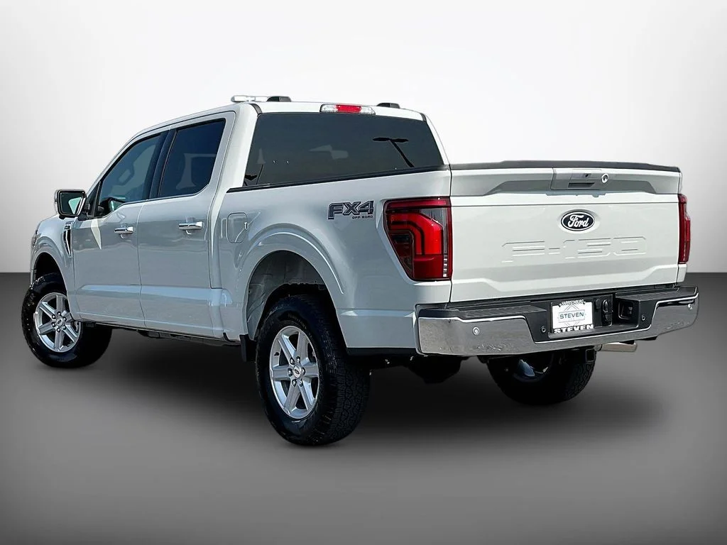 New 2026 Avalanche Ford Lariat® image 3