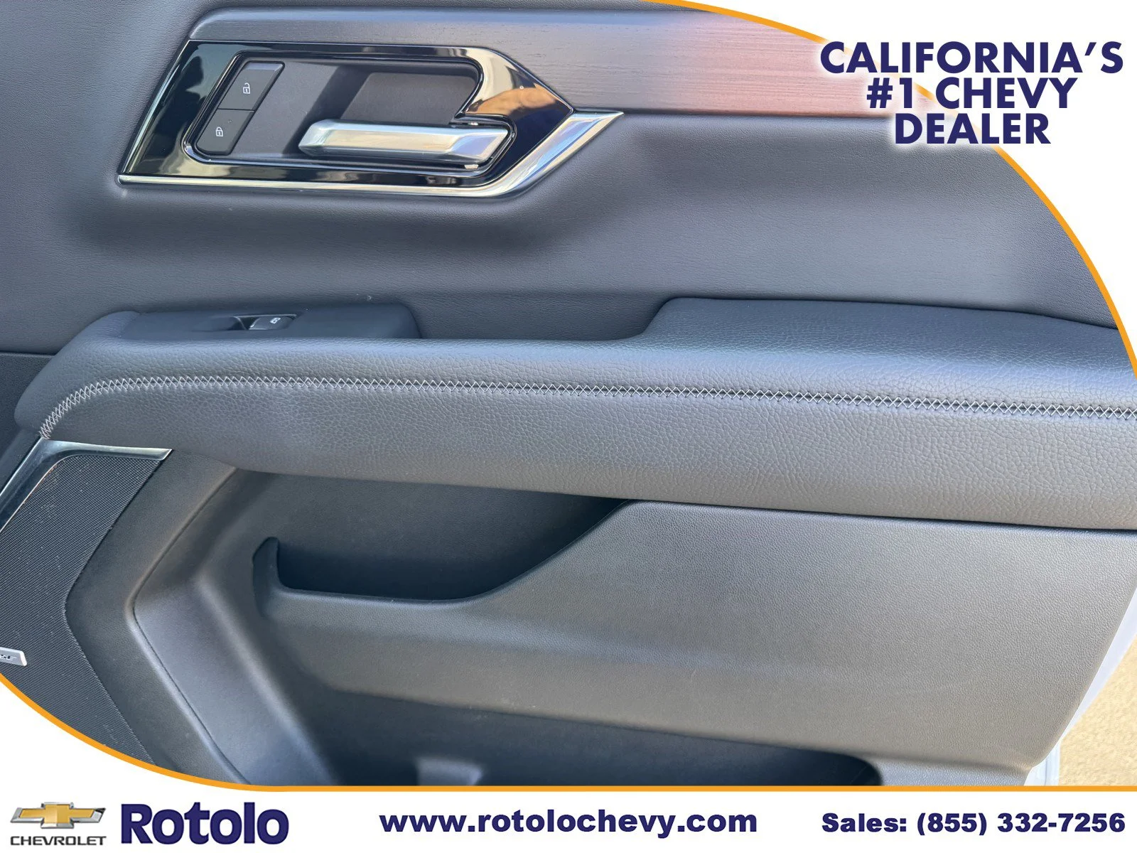 Used 2025 Summit White GMC Denali image 9