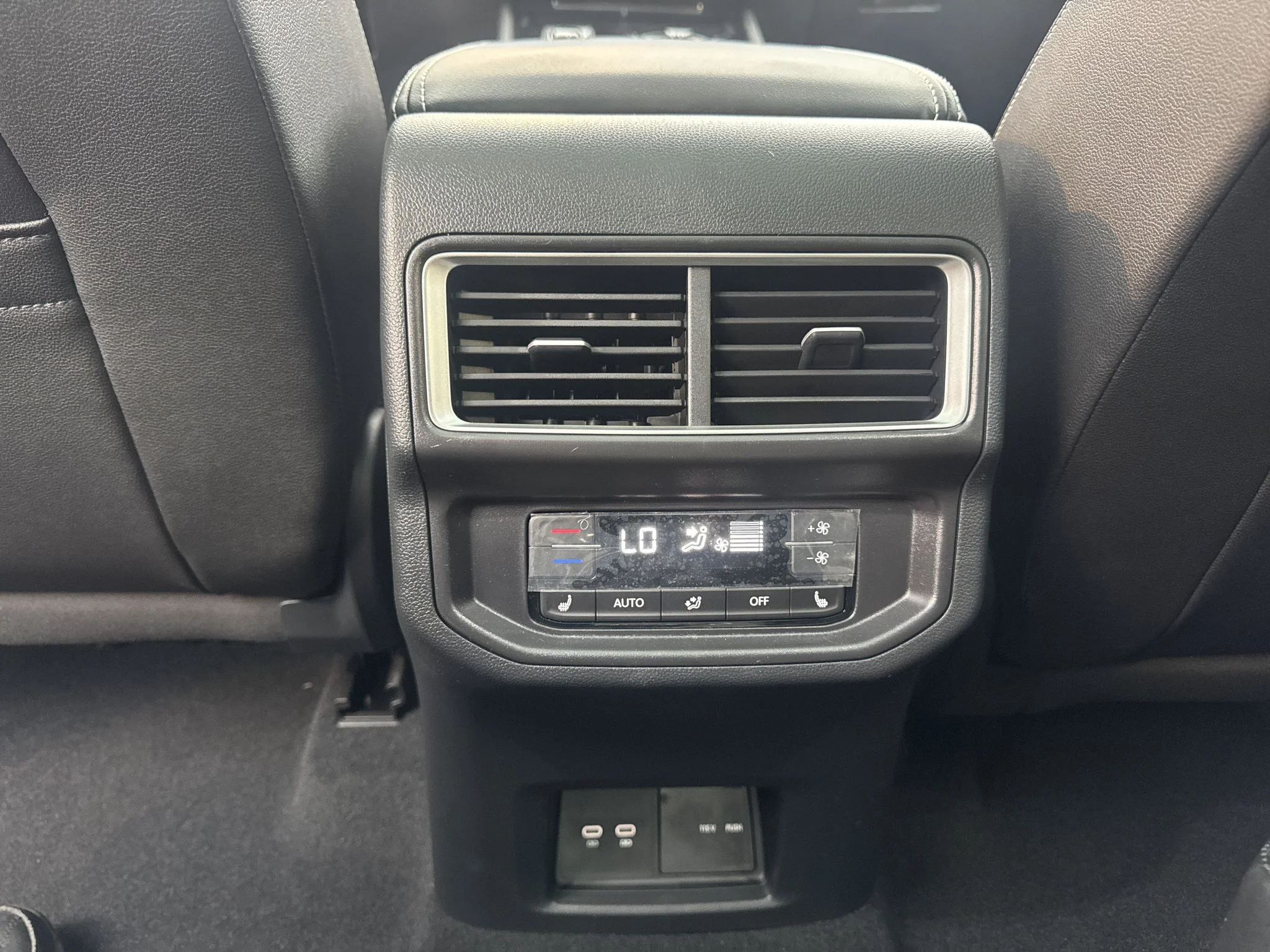 New 2026 Deep Black Pearl Volkswagen 2.0T SEL image 30