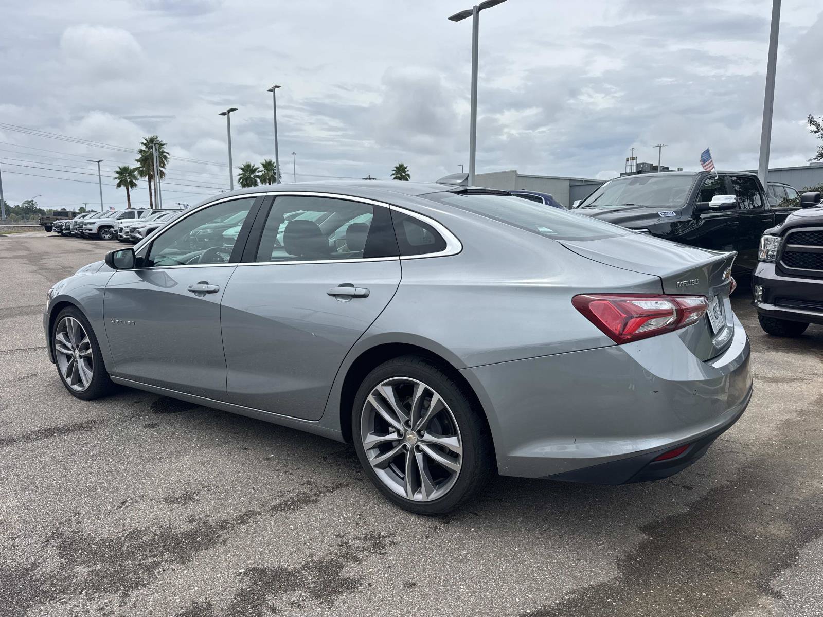 Used 2024 Gray Chevrolet LT image 6