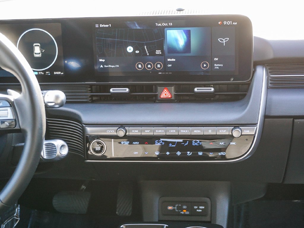 Used 2026 Green Hyundai SE Standard Range image 16