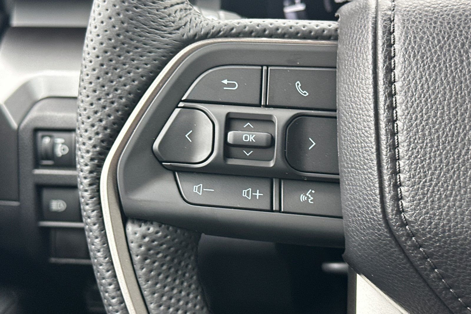2026 Toyota Tacoma TRD Sport - Photo 29