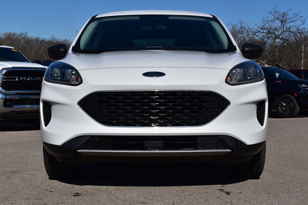 Used 2022 Ford Escape SE with VIN 1FMCU9G61NUB71478 for sale in Kansas City