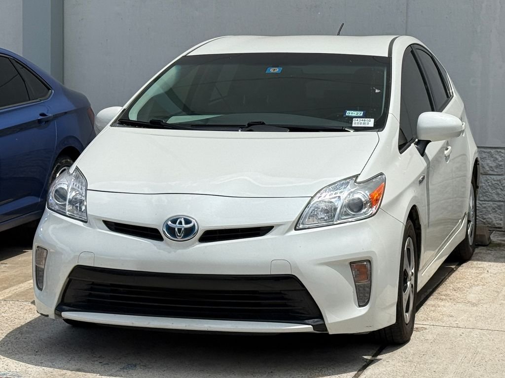 2015 Toyota Prius Four's photo