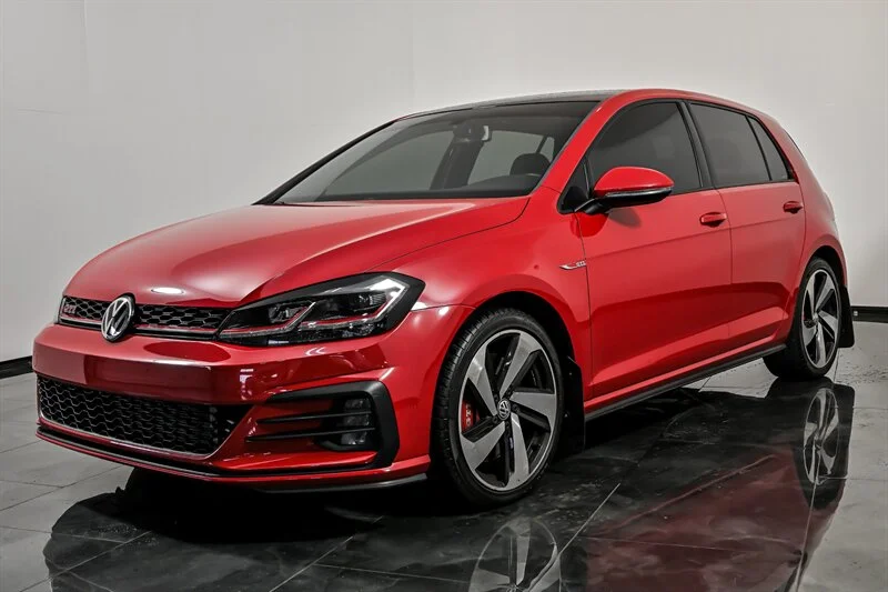 Used 2020 Tornado Red Volkswagen SE image 7