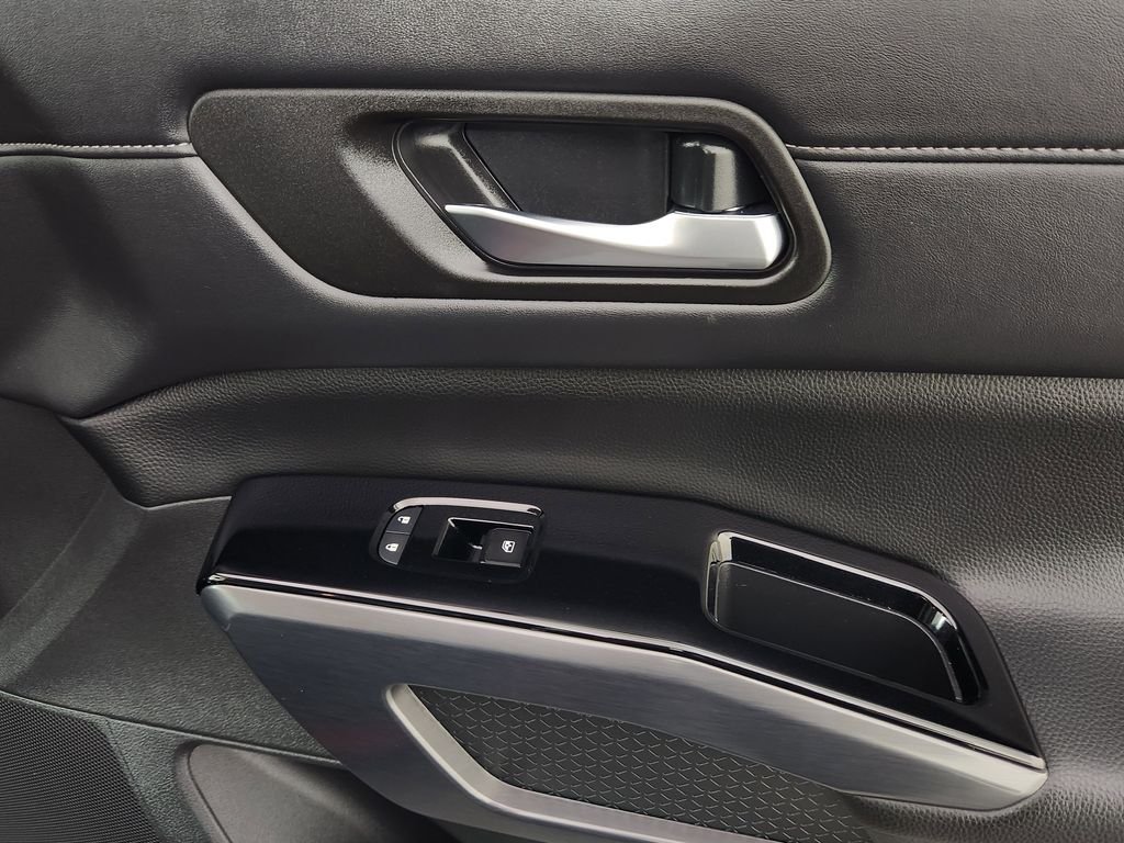 2023 Nissan Pathfinder SL - Photo 13