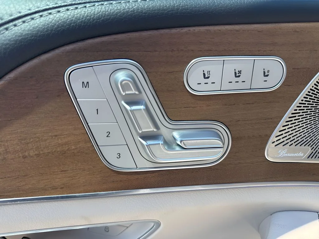 Used 2021  Mercedes-Benz GLS 580 image 10