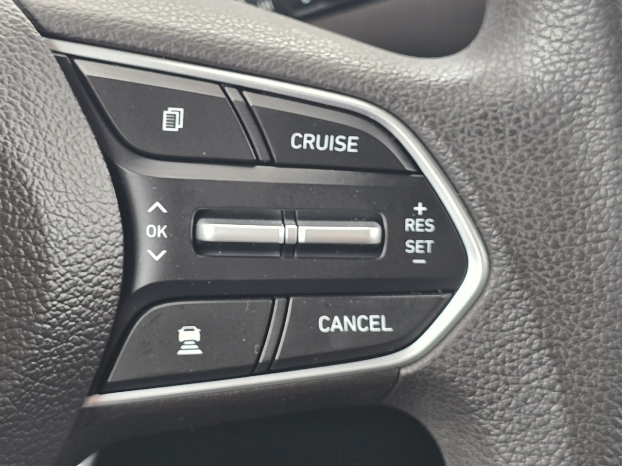 Used 2020 Gray Hyundai SEL image 31