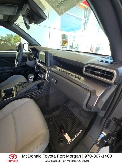 Used 2025  Toyota SR5 image 20