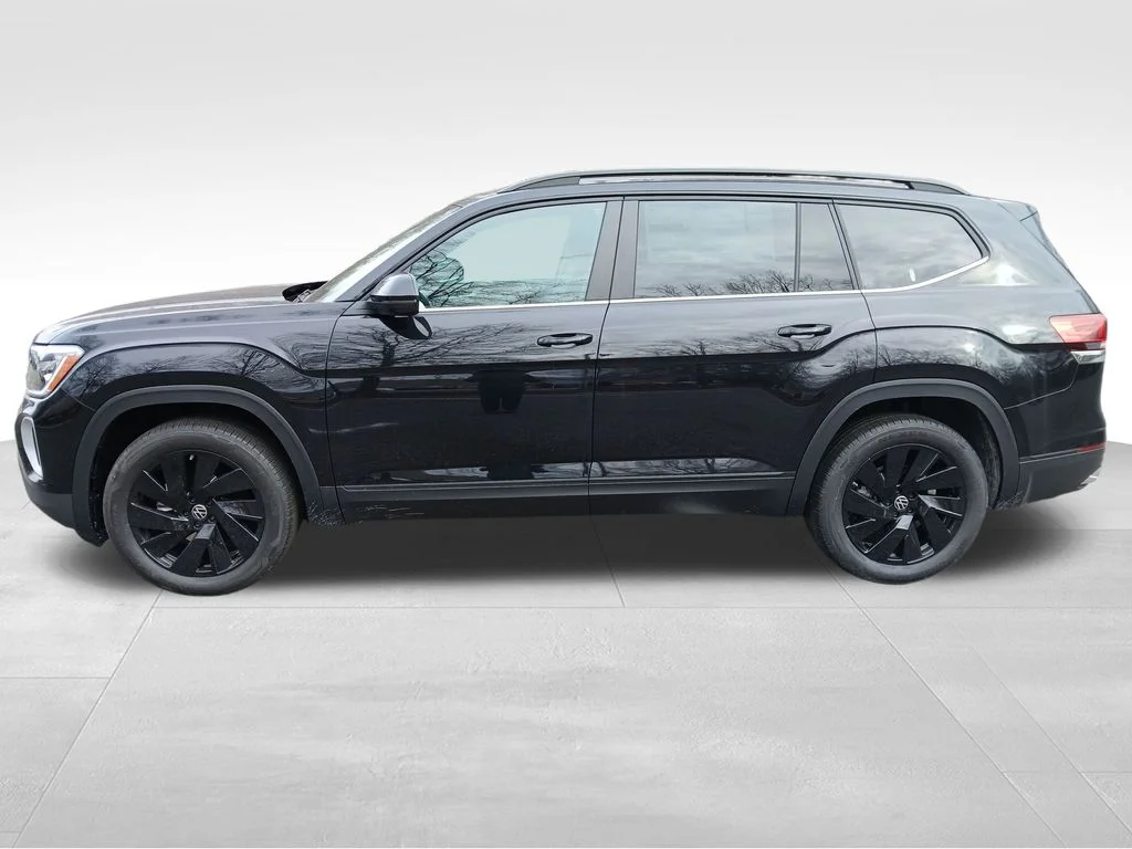New 2026 Black Volkswagen 2.0T SE w/Technology image 2