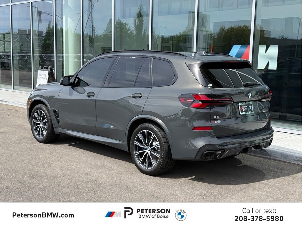 Used 2026 Gray BMW M60i image 3