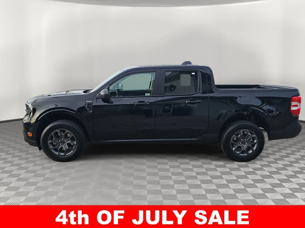New 2026 Shadow Black Ford XLT image 6