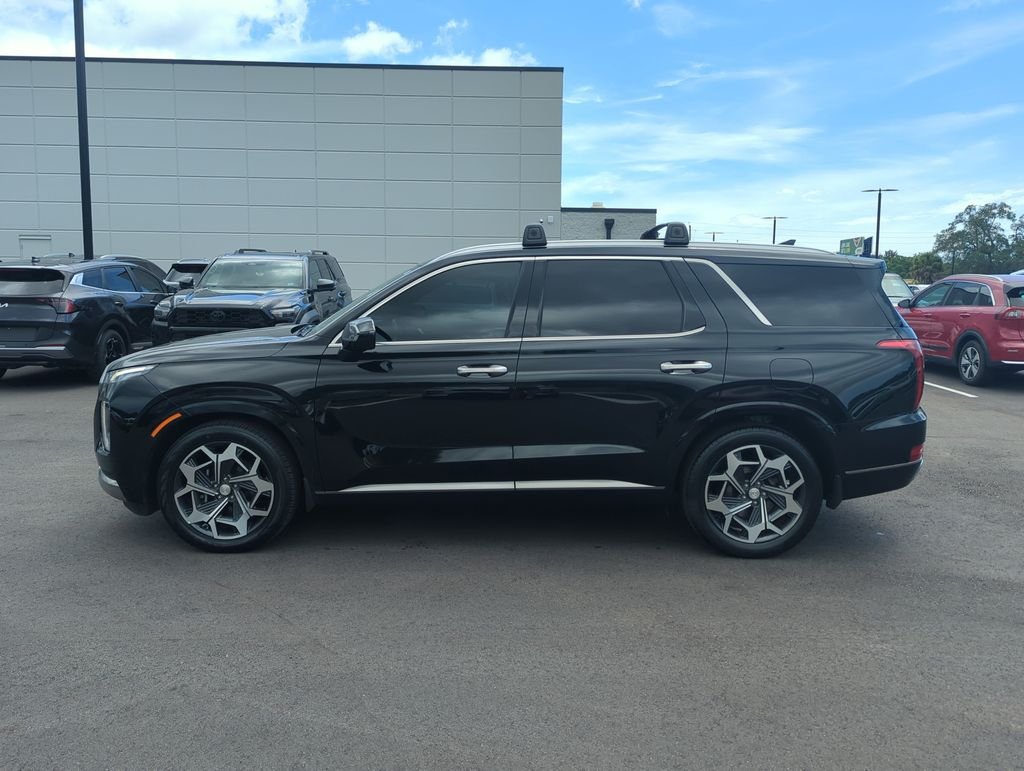 Used 2022 Black Hyundai Calligraphy image 4
