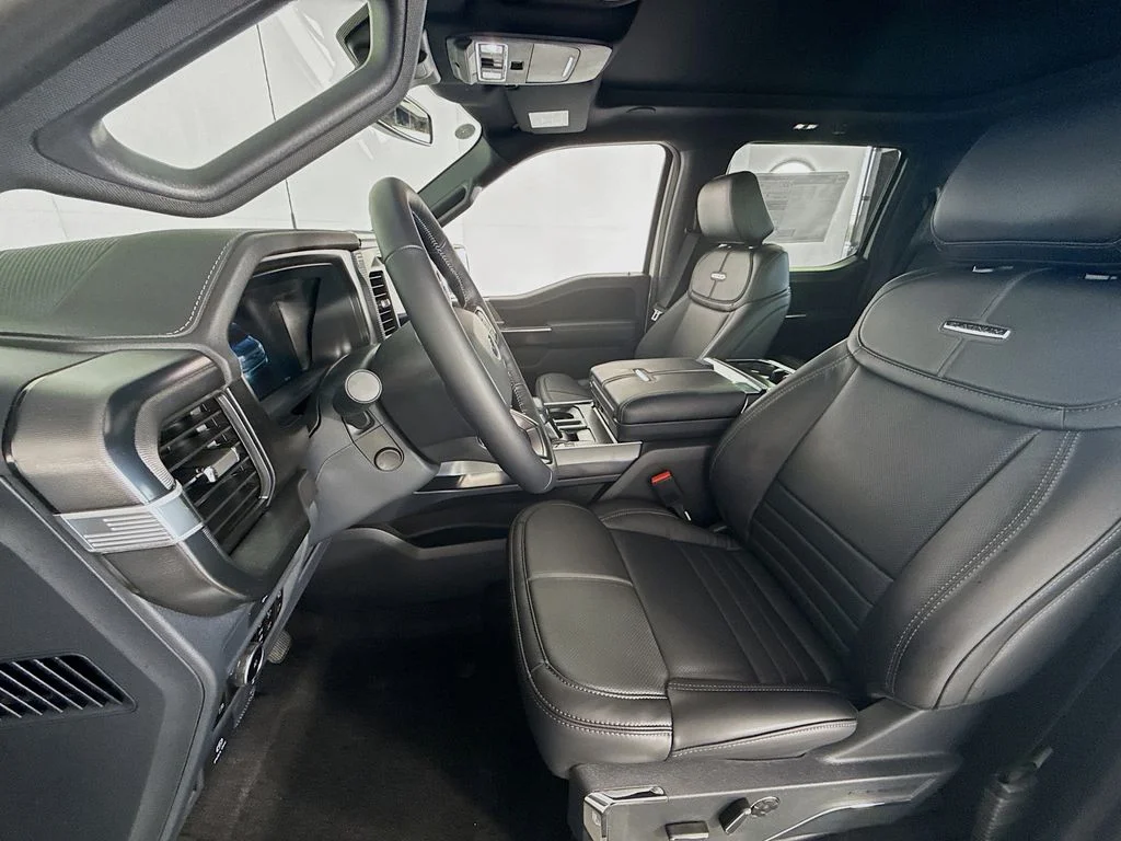 New 2026 Star White Metallic Tri-Coat Ford Platinum® image 22