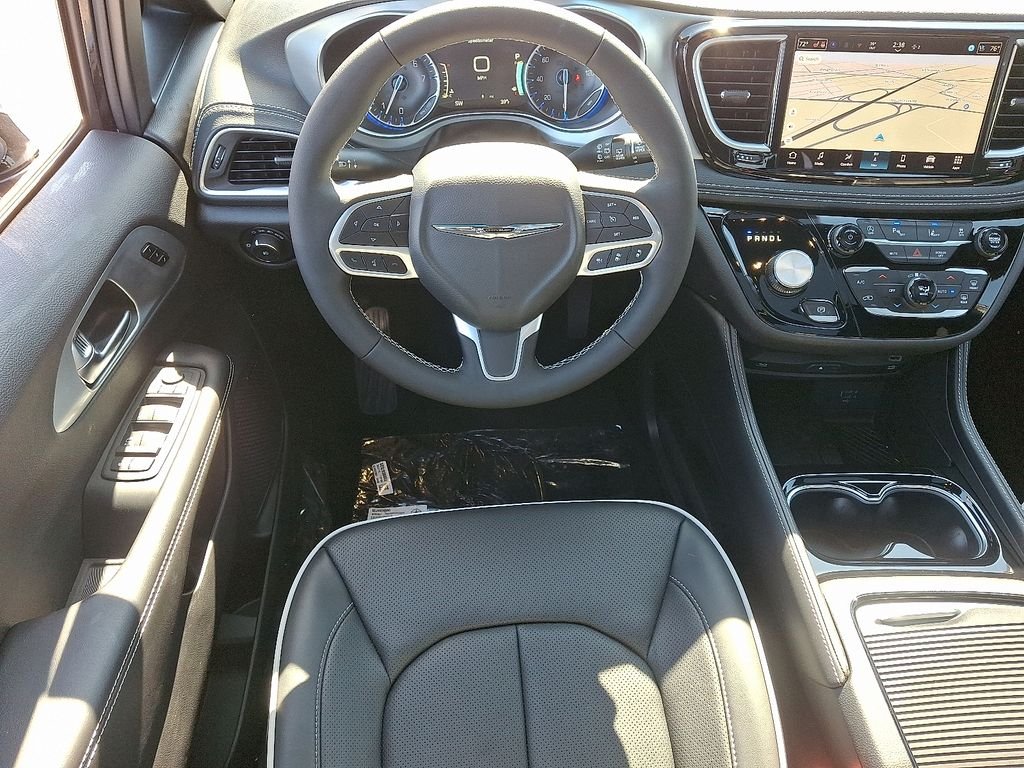 New 2026 Black Chrysler Limited image 9