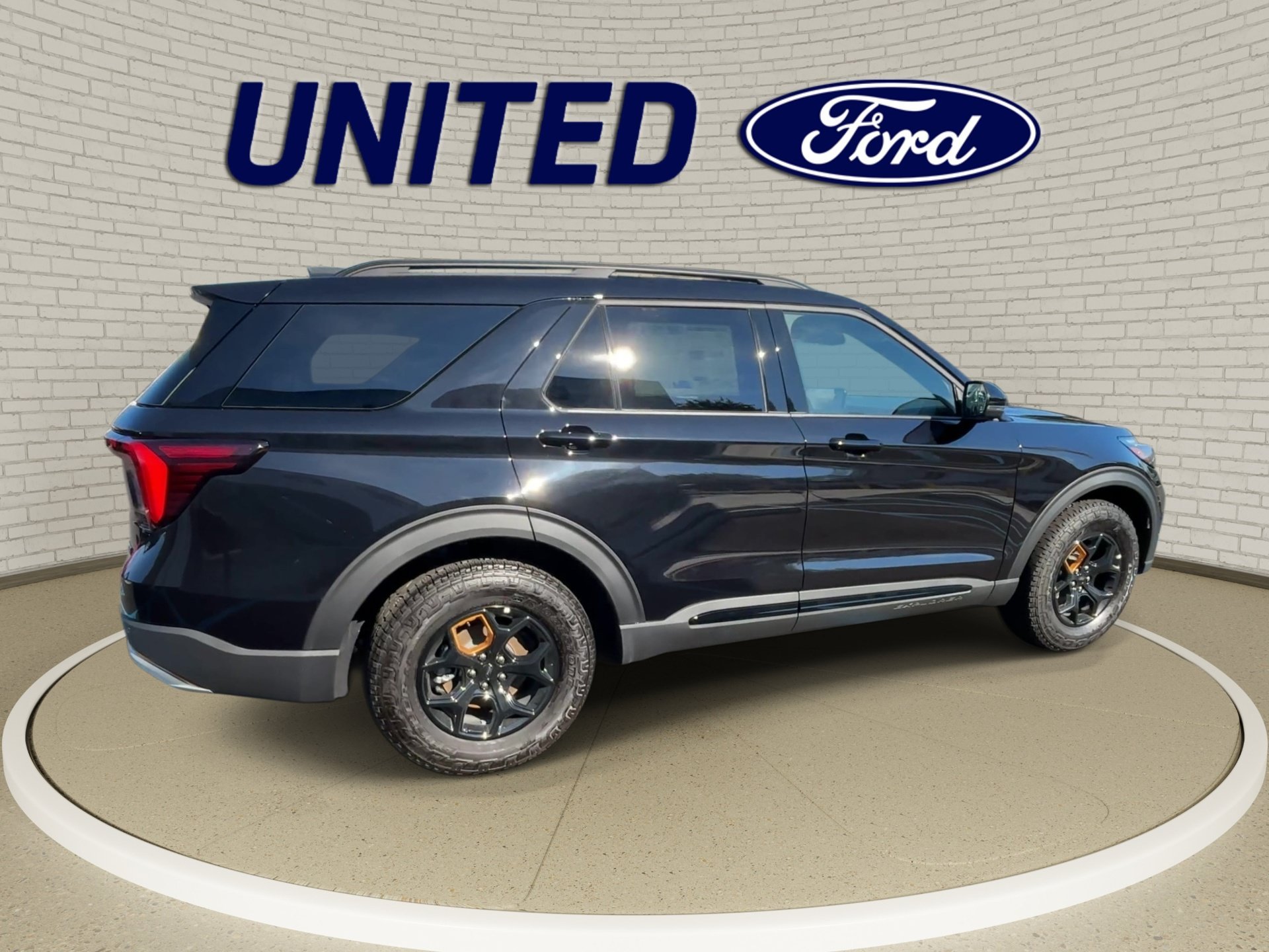 New 2026 Agate Black Metallic Ford Tremor® image 8