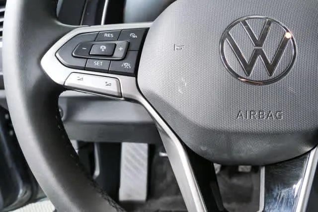 Certified Used 2024 Platinum Gray Metallic Volkswagen SE image 10