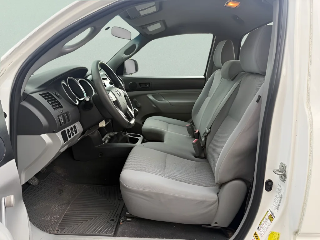Used 2012 Super White Toyota Base image 11