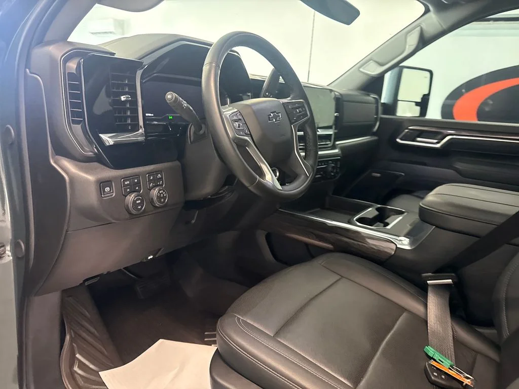 Used 2025 Gray Chevrolet LTZ image 12