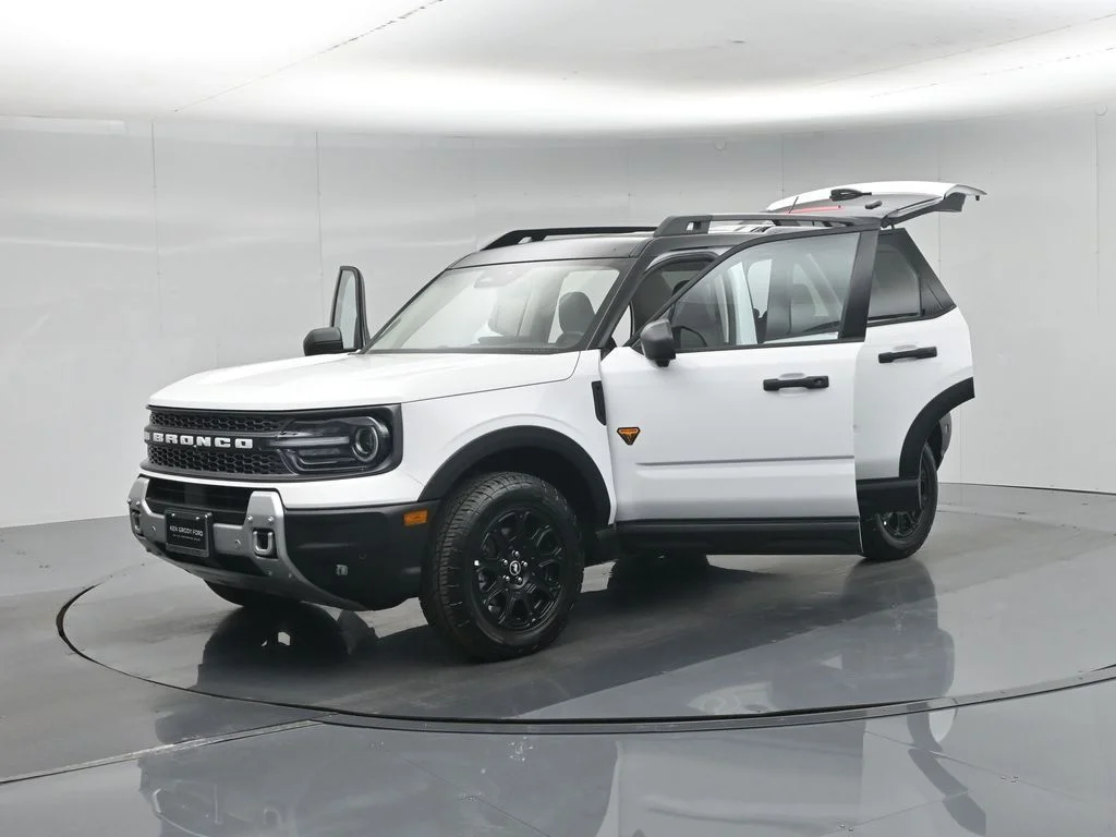 Certified Used 2025 White Ford Badlands image 33