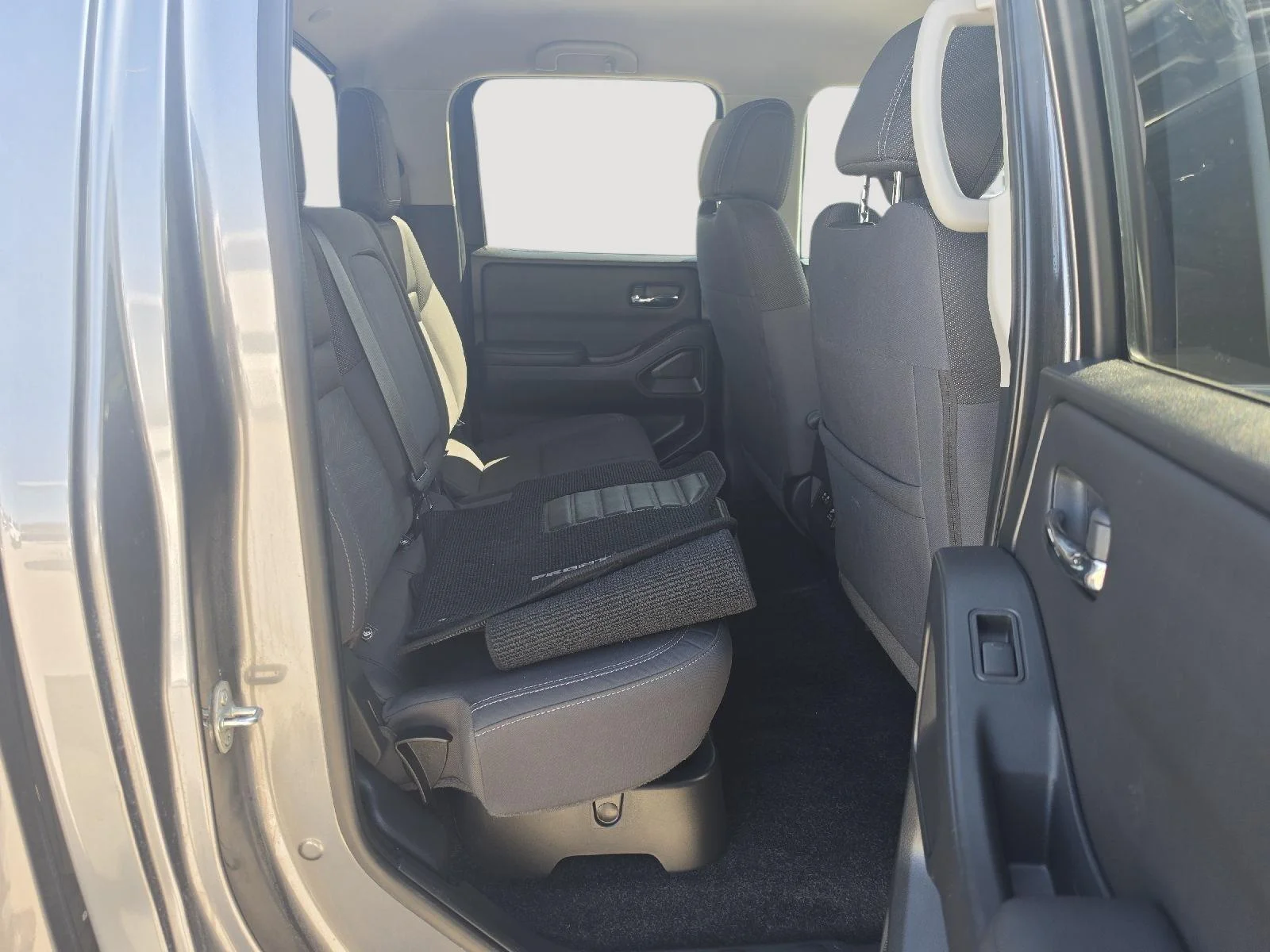 Used 2023 Gray-Samuel Nissan SV image 2
