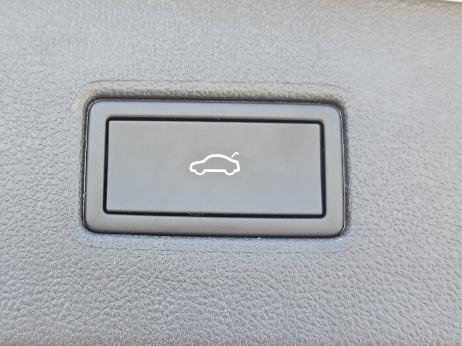 2024 Volkswagen Tiguan Wolfsburg Edition - Photo 23