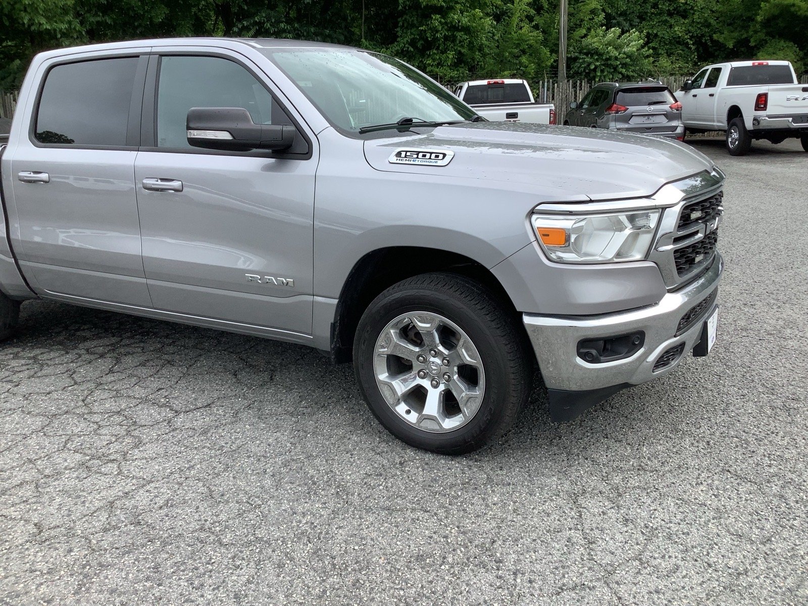 2022 RAM 1500 Big Horn/Lone Star 4x4 Crew Cab 5'7's photo