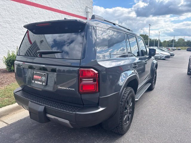Used 2024  Toyota Base image 7