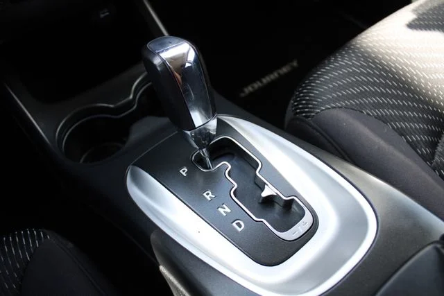 Used 2012 Silver Dodge SXT image 22