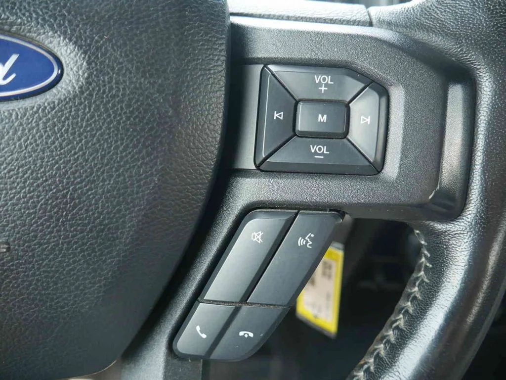 Used 2019 White Ford XLT image 34