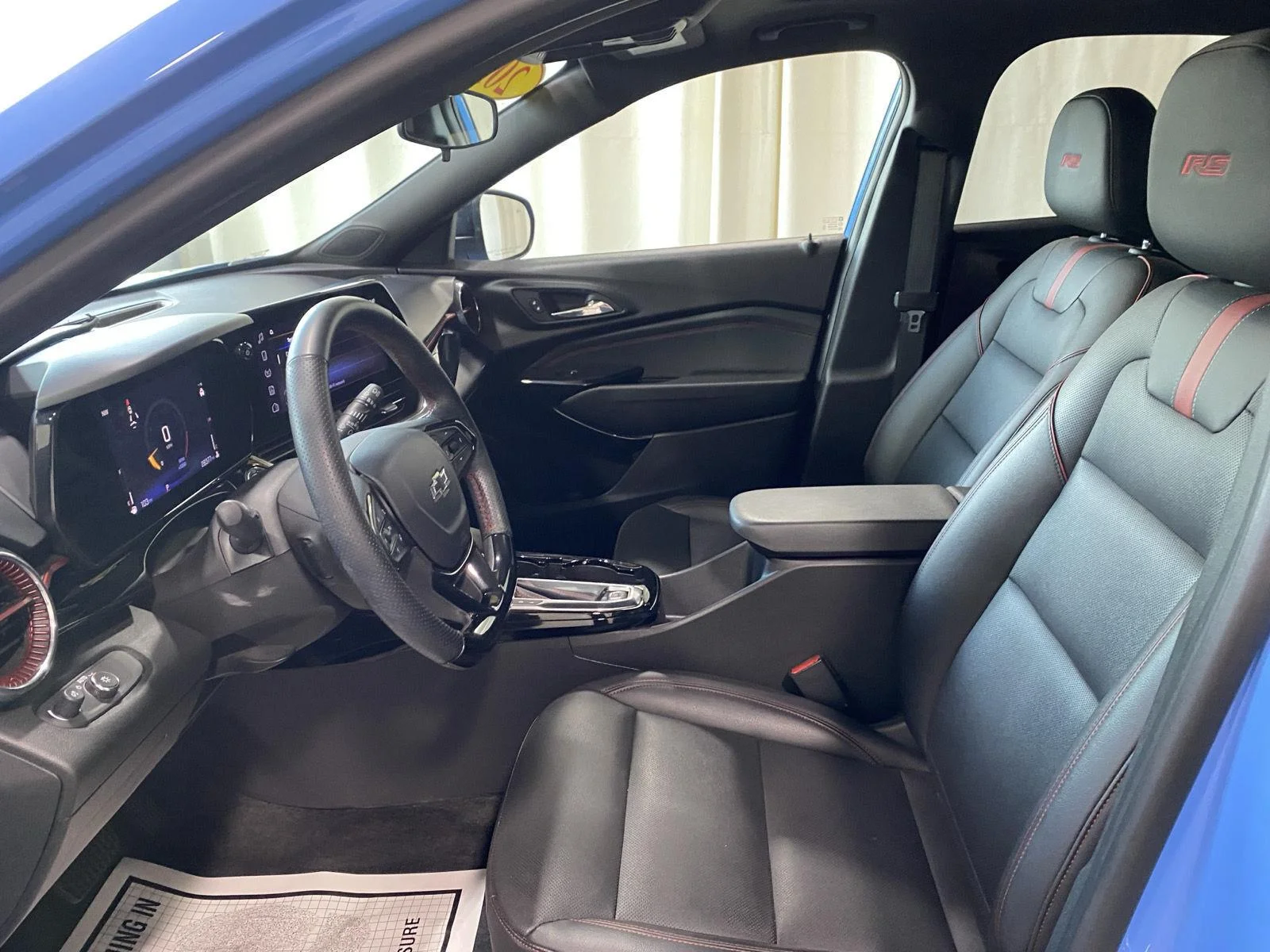 Used 2024 Fountain Blue Chevrolet 2RS image 16