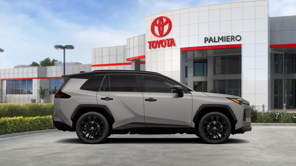 New 2026 Meteor Shower with Midnight Black Metallic roof Toyota XSE image 12