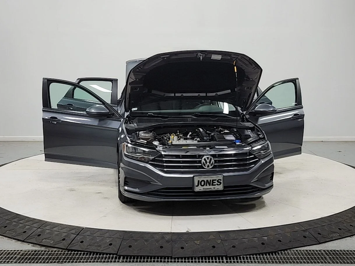 Used 2019 Gray Volkswagen 1.4T SE image 11
