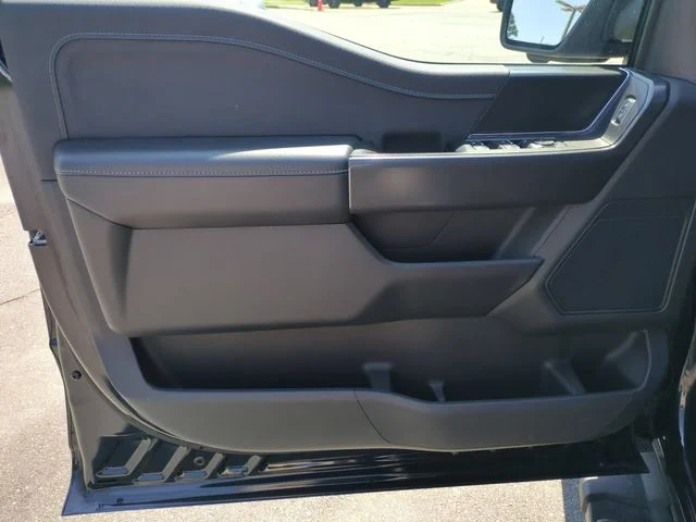 Used 2024 Blue Ford XLT image 12