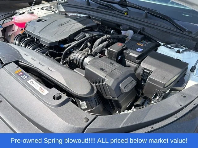 Used 2025 White Kia GT-Line image 25