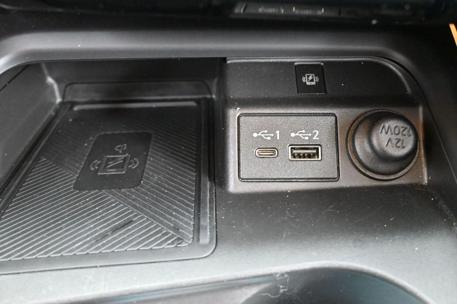 Used 2024 Black Obsidian INFINITI SENSORY image 26